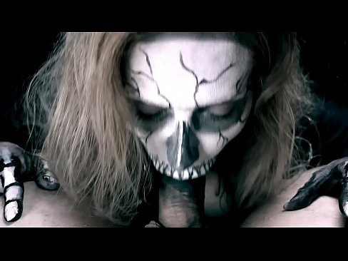 ❤️ Ragazza demonia chì succhia u cazzo cù a so bocca nera è ingoia cum. ❤ Super porn à co.hentai-for.ru ❤