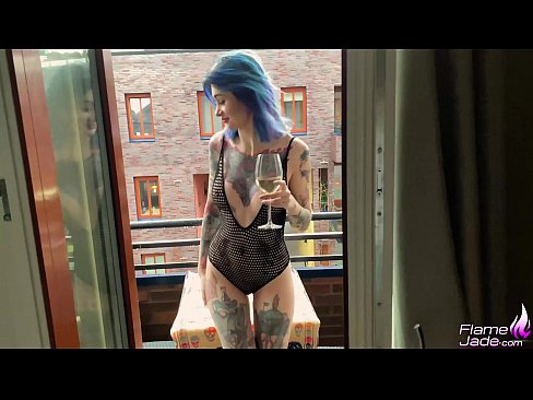 ❤️ Ragazza tremenda chì succhia cù una bocca è cazzo appassionatamente sottu à u celu apertu ❤ Super porn à co.hentai-for.ru ❤